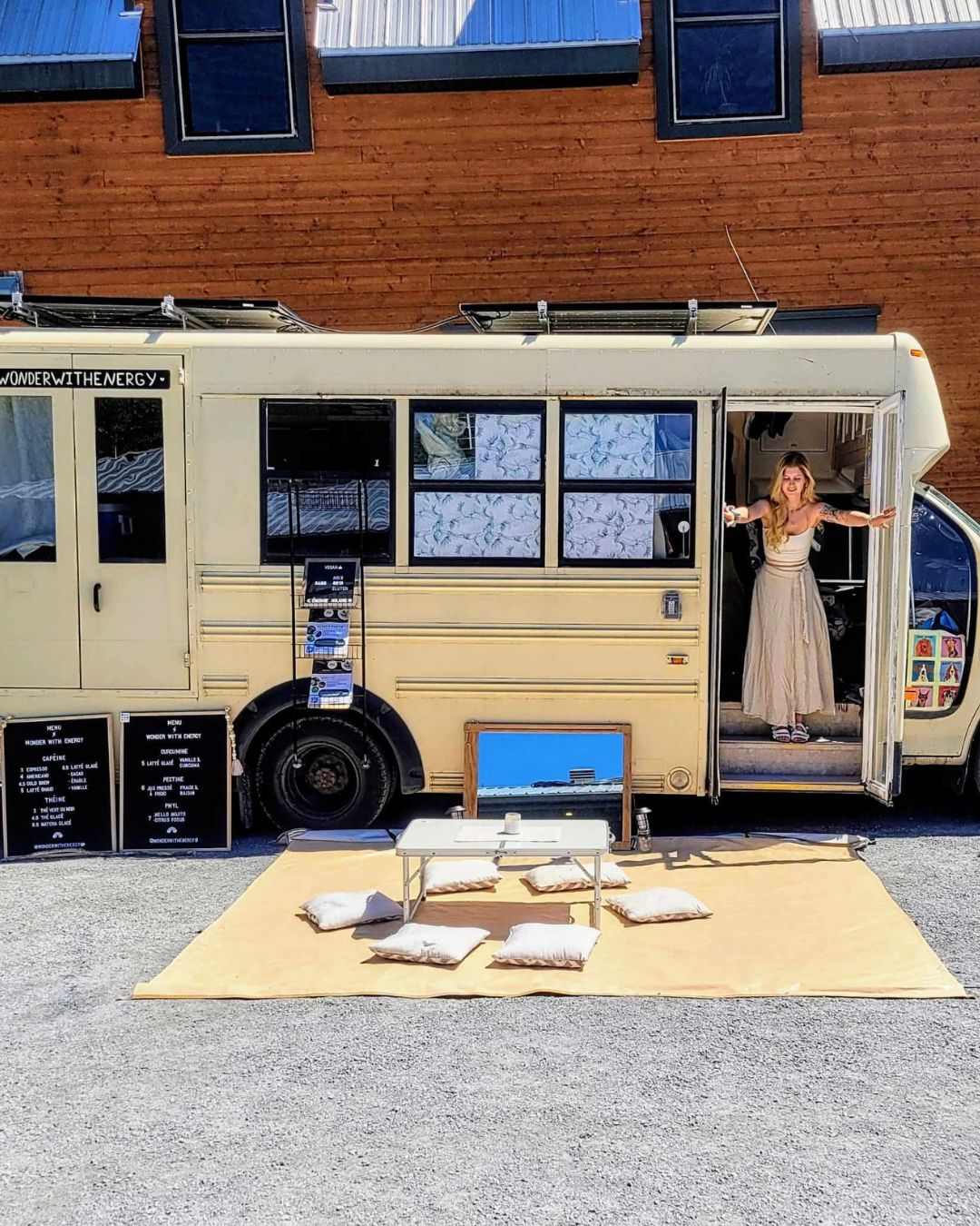 Wonder w/ Energy solar-powered mobile cafe bus